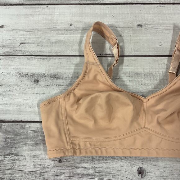 Amoena “Marlena” pocketed mastectomy Seamless Bra - Picture 2 of 12